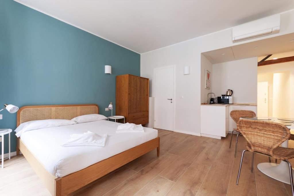 Youhosty - Ticinese Suite 1 Milán Exterior foto