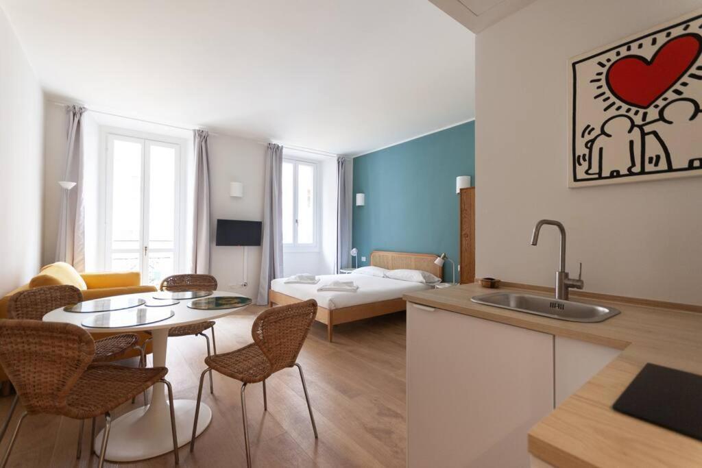 Youhosty - Ticinese Suite 1 Milán Exterior foto