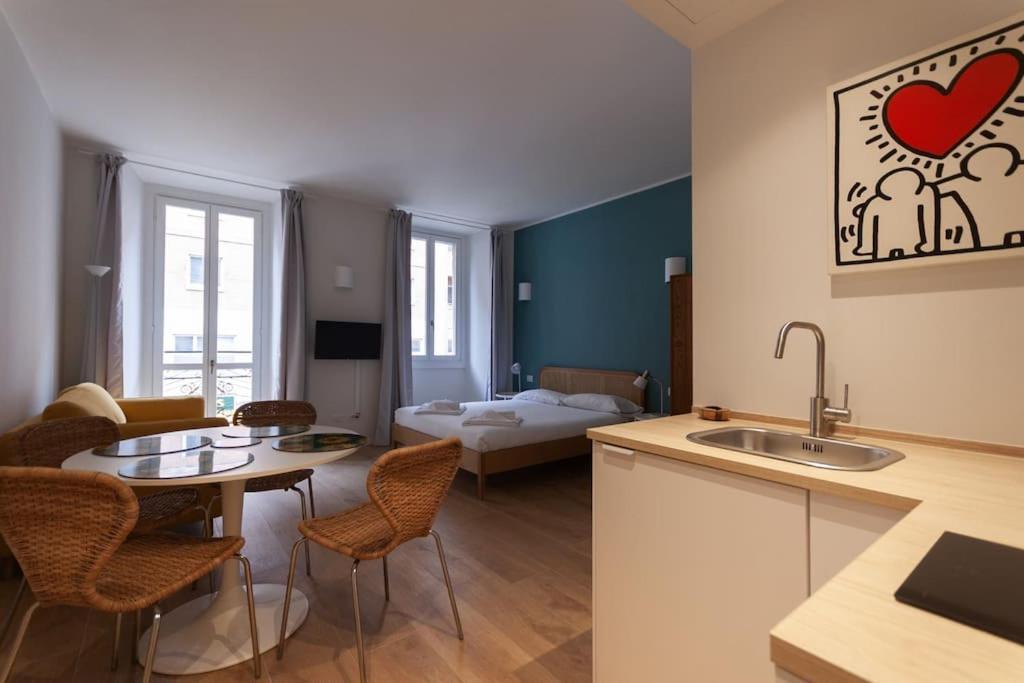 Youhosty - Ticinese Suite 1 Milán Exterior foto
